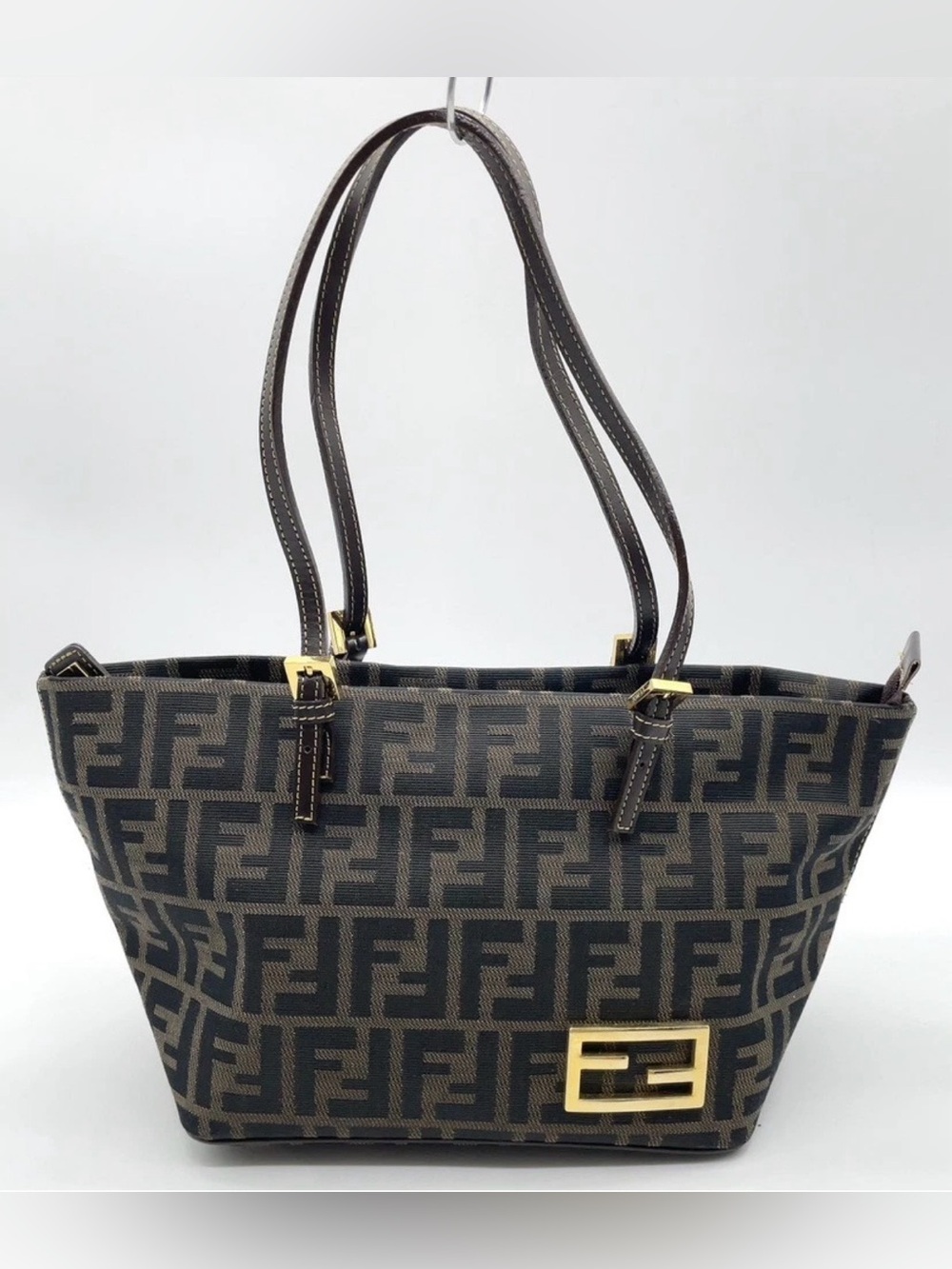 Authentic Fendi Mamma Bucket
Zucca Nylon Leather Brown Hand/ Tote bag